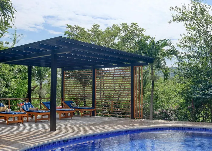 Walk To Ocean! Flamingo W/ Pool Access * Playa Flamingo